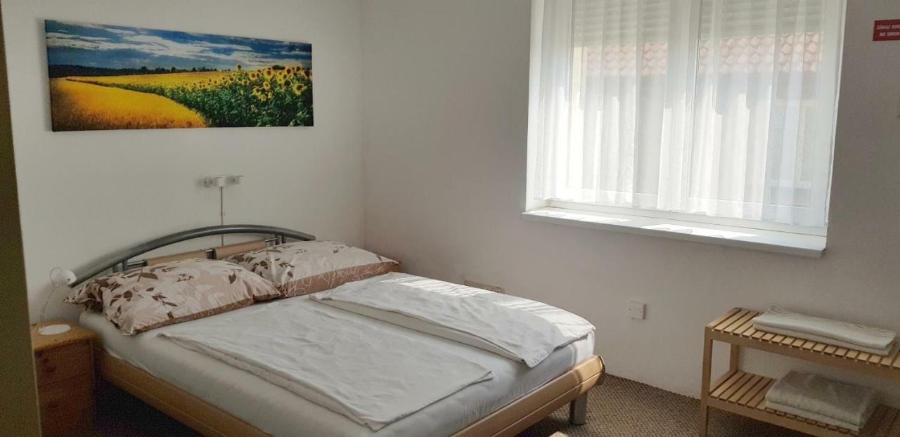 Fontana Hotel Prag Eksteriør billede